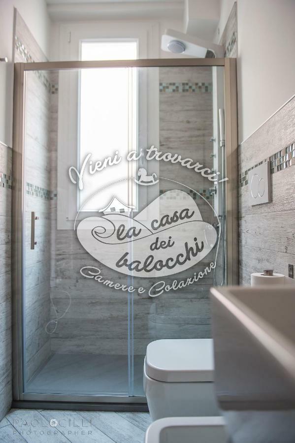 La Casa Dei Balocchi B&B Тойрано Екстериор снимка