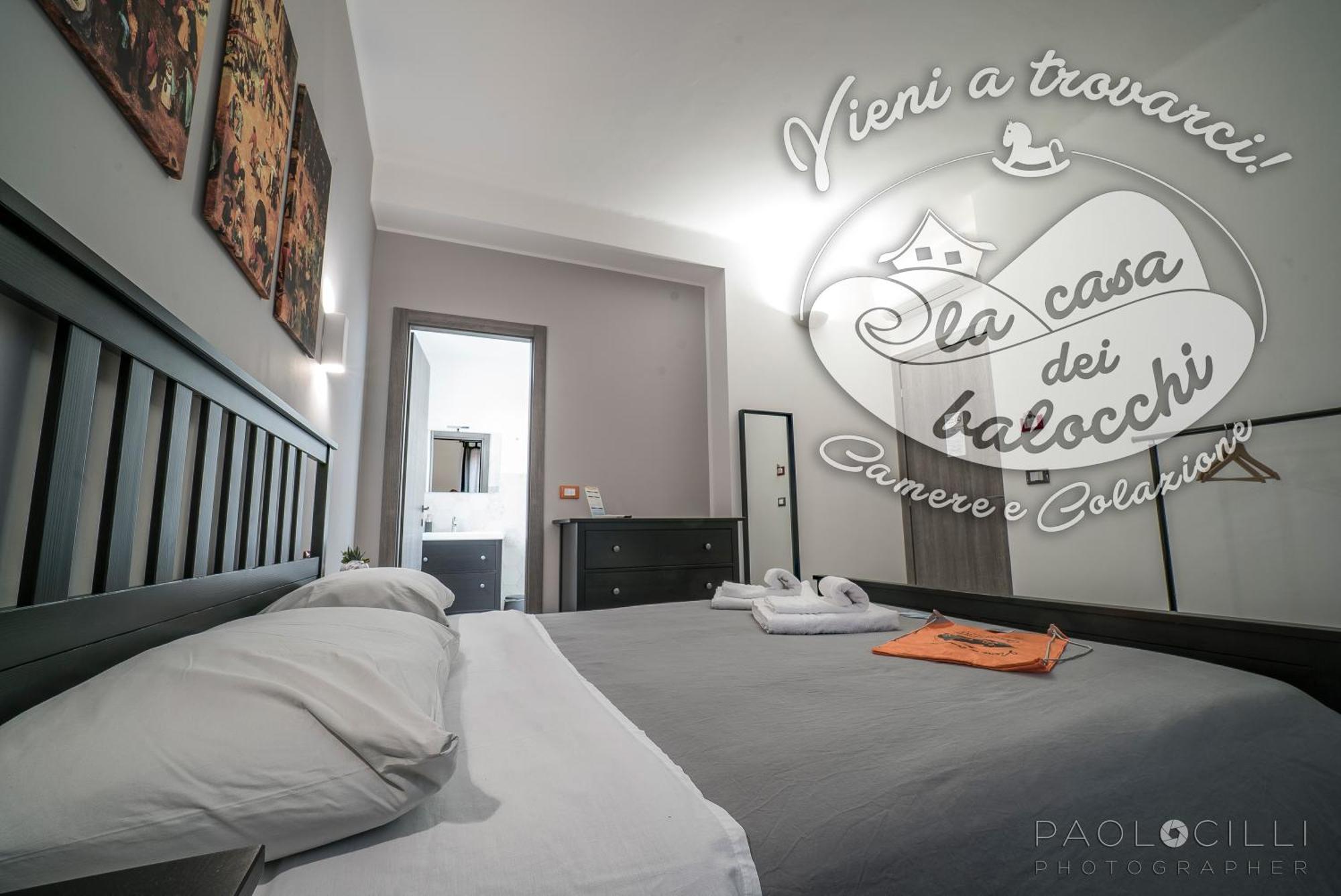 La Casa Dei Balocchi B&B Тойрано Екстериор снимка