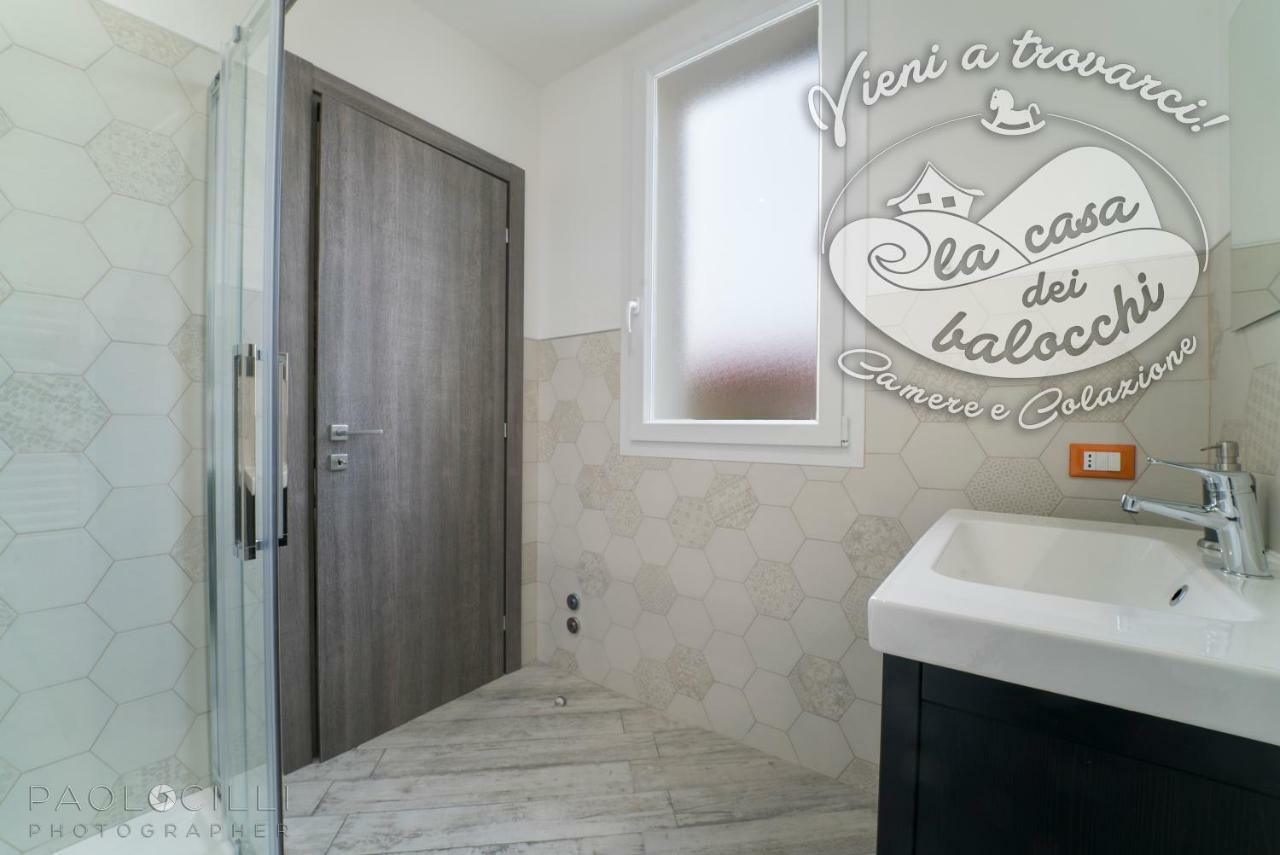 La Casa Dei Balocchi B&B Тойрано Екстериор снимка