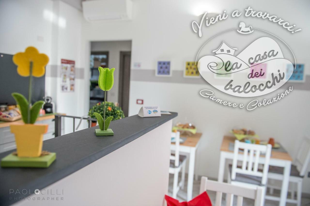 La Casa Dei Balocchi B&B Тойрано Екстериор снимка